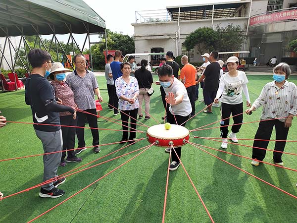 龙华区街道职康会员在基地参加职康训练营活动.jpg