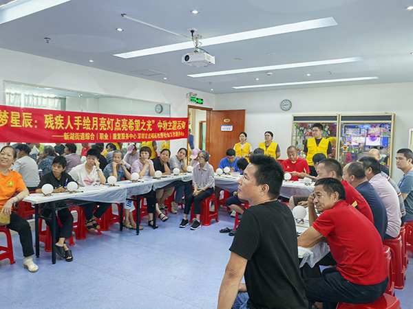 大家认真地学习绘制方法